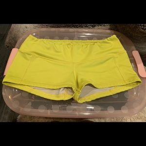 FLEO Shorts